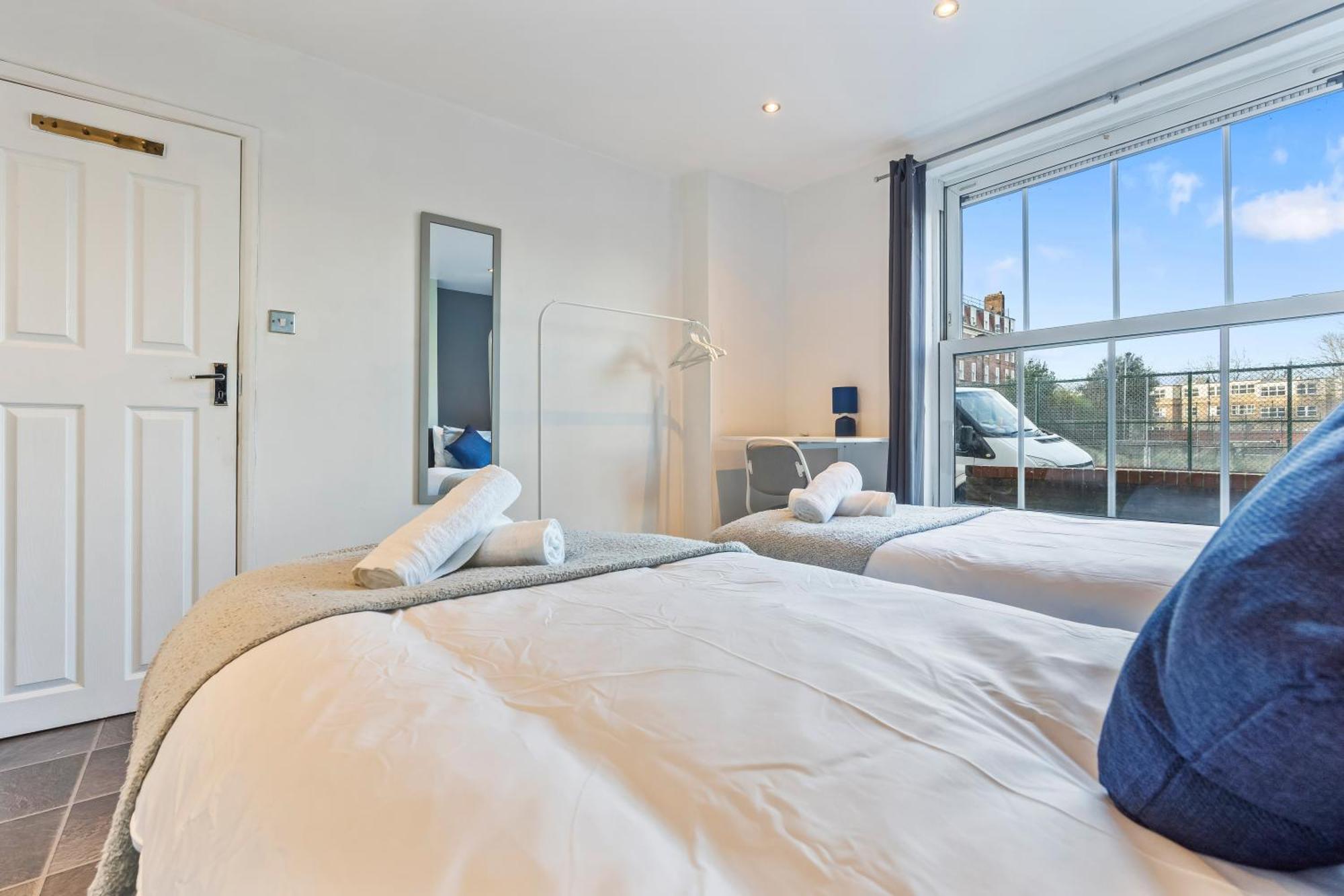 Comfy 4Br House Close To Subway ロンドン エクステリア 写真