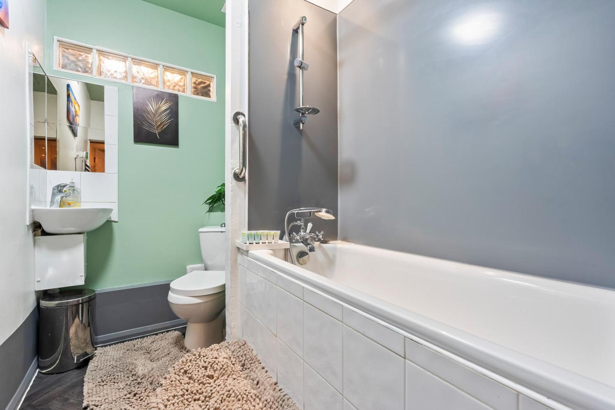 Comfy 4Br House Close To Subway ロンドン エクステリア 写真